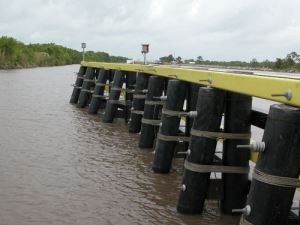 Fiberglass gwydn cryfder uchel yn atgyfnerthu'r Rebars Polymer (GFRP) yn atgyfnerthu ar gyfer Pilings plastig morol, Lumbers, Fenders a pentyrrau